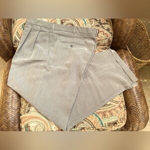 Perry Ellis Portfolio men’s dress pants. EUC.